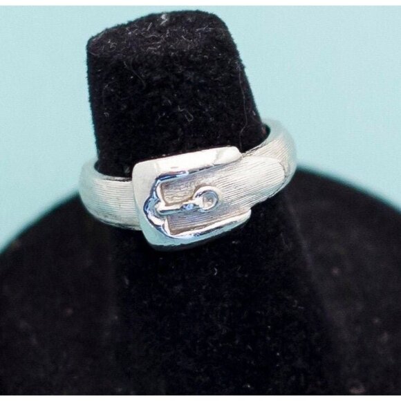 Vintage Silver Ring Size 5 by Avon E19 - Picture 1 of 4